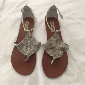 🌟Moving Sale🌟Steve Madden Thong Sandals