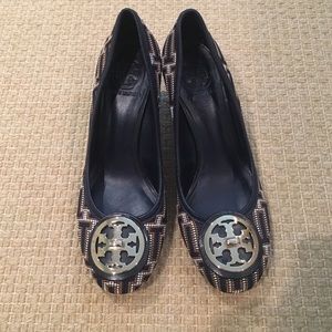 Tory Burch Navy Pumps