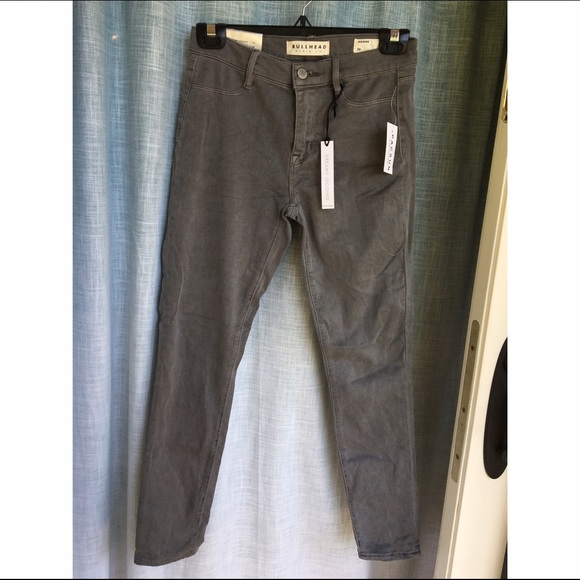Gray pacsun jeans :)