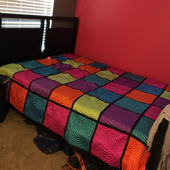 Queen size bed quilt