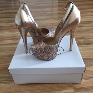 Steve Madden show stopping glitter heels.