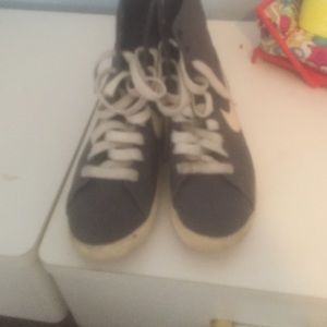 Nike high top shoes