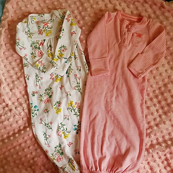 Carter's bundle. Two newborn baby gowns