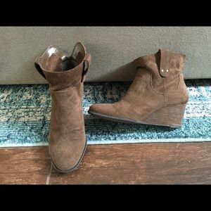 Lucky Brand Suede Leather Booties