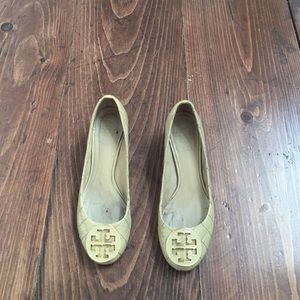 Tory Burch nude quilted patent leather heels