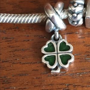 PANDORA four Leaf Clover Dangle Charm