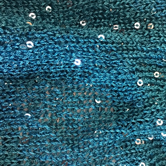 Top - Picture 3 of 3