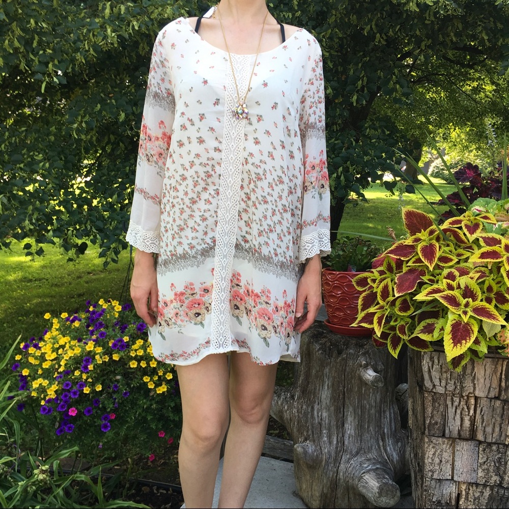 CHIFFON & LACE SWING DRESS   One left - Picture 4 of 8