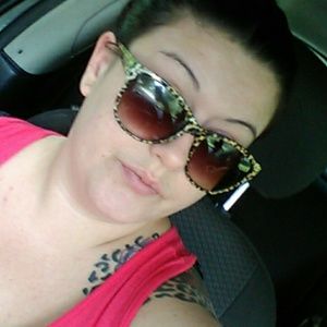 Meet your Posher, Chasity