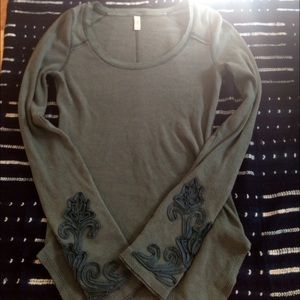 FREE PEOPLE green thermal embroidered sleeves
