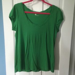 GREEN FITTED TOP BY, GAP SIZE LARGE