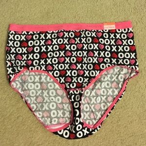 New Cacique Full Brief XOXO Pattern - 18/20
