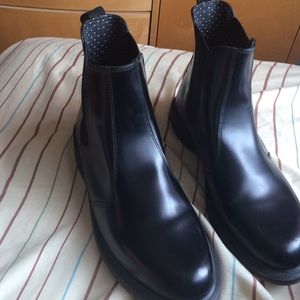 Brand new Dr. Martens Flora