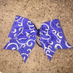 Blue cheer bow