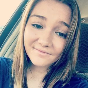 Meet your Posher, Casey