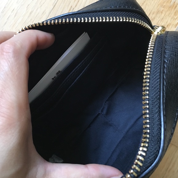 Coach wristlet - Picture 2 of 4