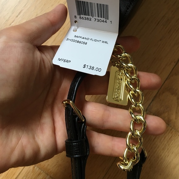 Coach wristlet - Picture 4 of 4