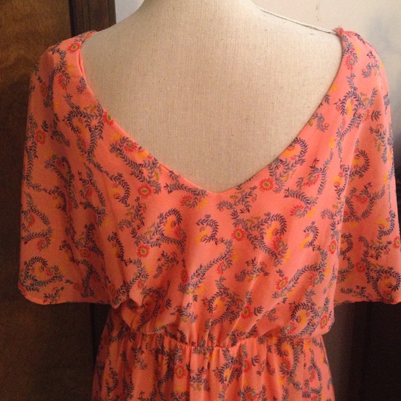 ⚡️CLOSET CLOSING⚡️Coral Floral Dress - Picture 4 of 4