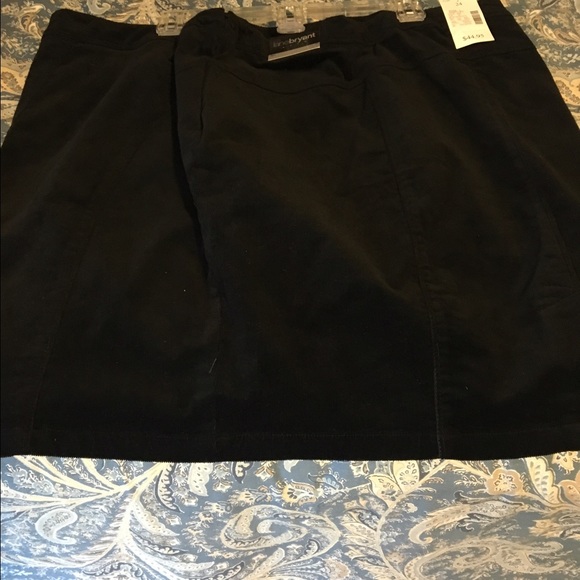 Corduroy black skirt