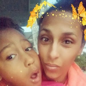 Meet your Posher, Afton