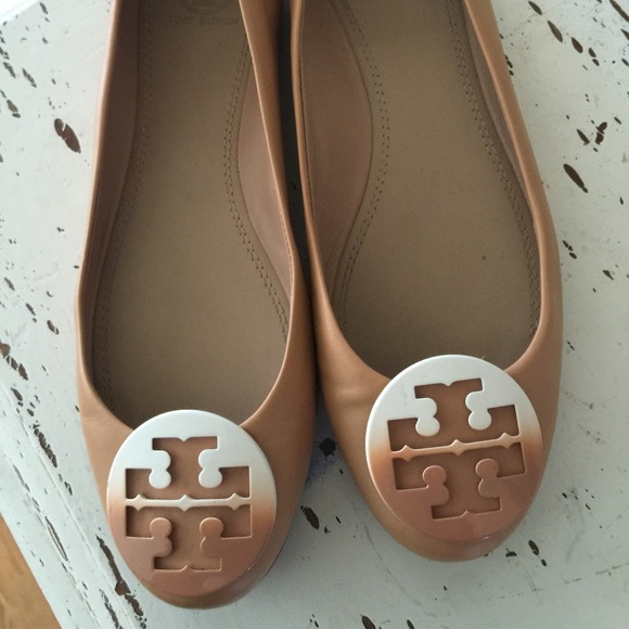 tory burch logo flats