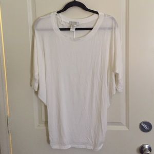 TOSKA White Flowy Shirt Size Medium