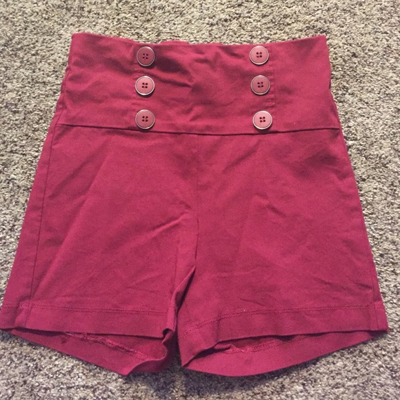 Super cute shorts! 😍 - Picture 1 of 2