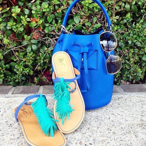 NWOT Seychelles Fringe Sandals