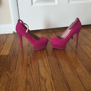 🚫SOLD🚫 Sexy Magenta Platform Pumps