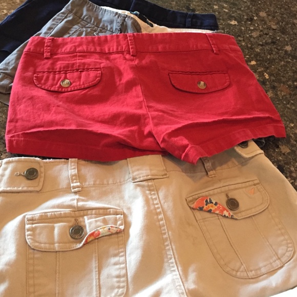 Shorts - Picture 3 of 4