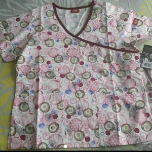Duckies scrub top