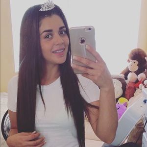 Meet your Posher, Alejandra