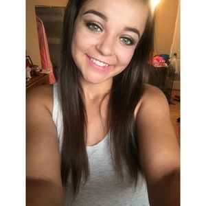 Meet your Posher, Rebecca