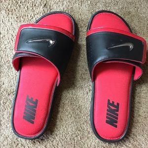 New nike sandals