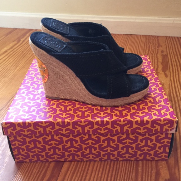 Tory Burch Kristen Canvas Wedge - Picture 2 of 4