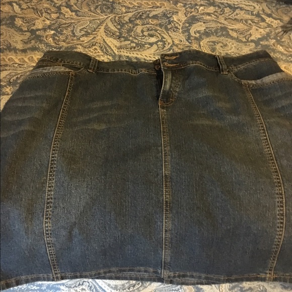 Denim skirt