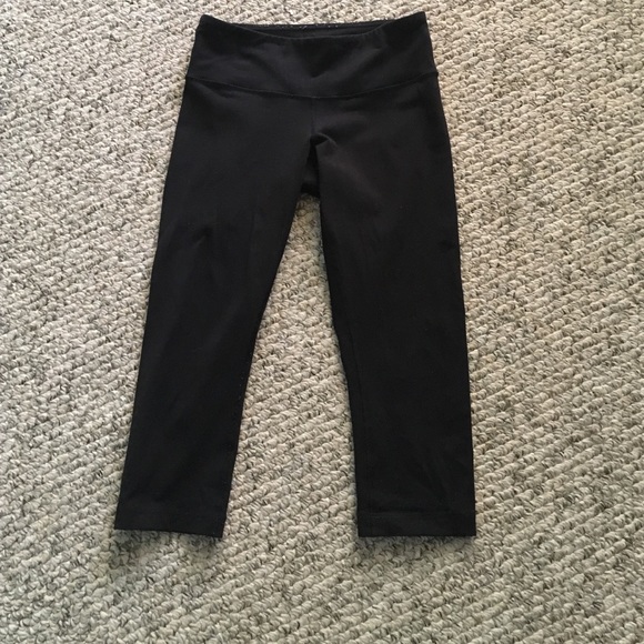 Lululemon cropped leggings