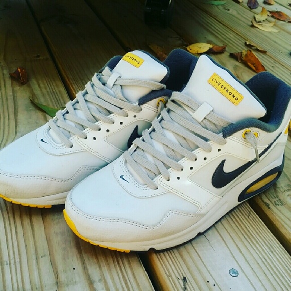 ON SALE!!!!Nike LIVESTRONG Air Max MAKE AN OFFER