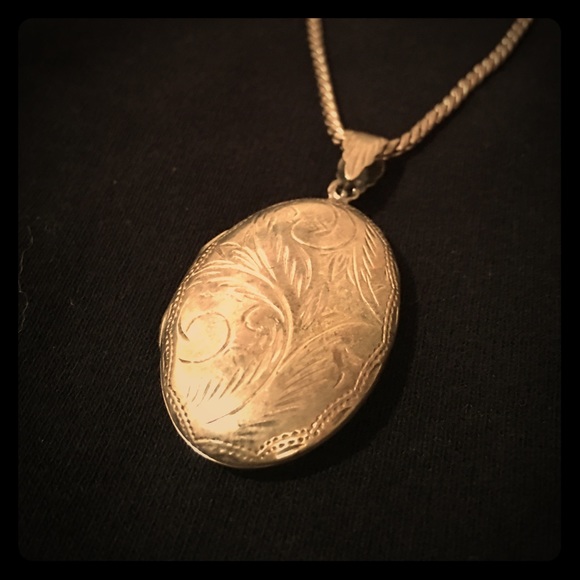 Vintage Silver Locket - Picture 1 of 4
