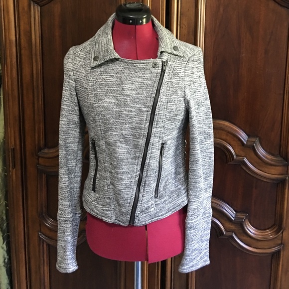 Fitted , Cropped Jacket - image 2