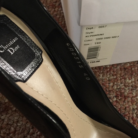 Dior pumps ,4" heels ,black patent, - Picture 4 of 4