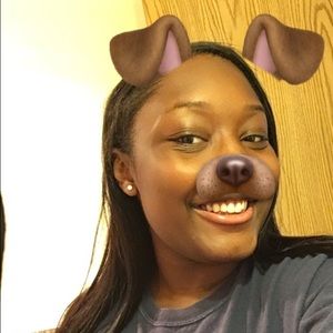 Meet your Posher, Khalia