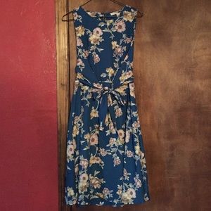 Floral sleeveless dress Sz L