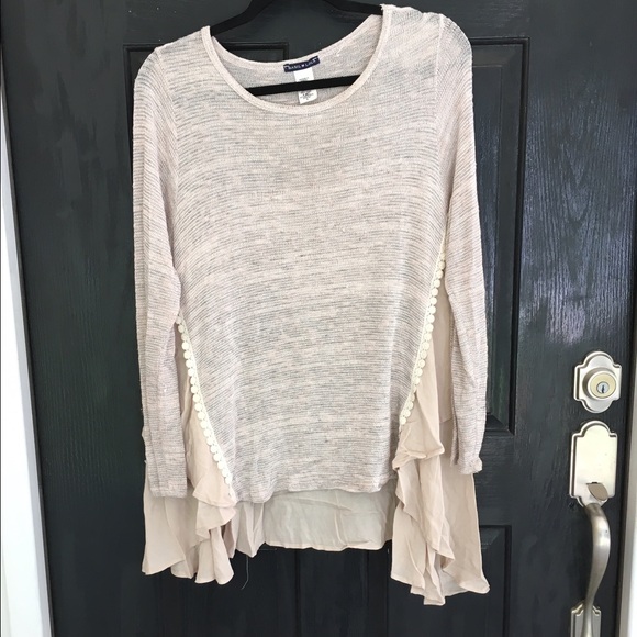 Altar'd State Sweaters - Cream flowy Alter'd State top