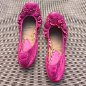 Report Pink Flats