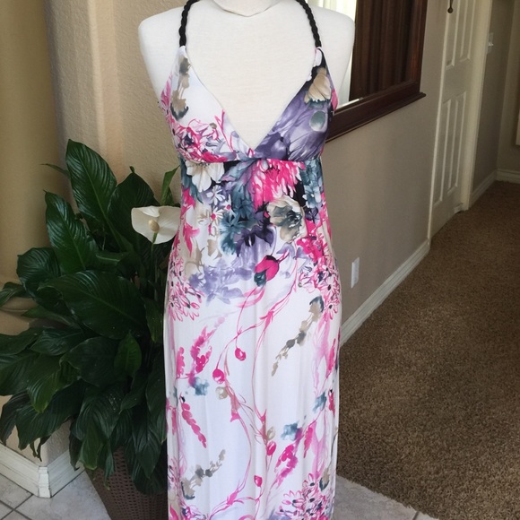 Summer dress - Picture 2 of 4