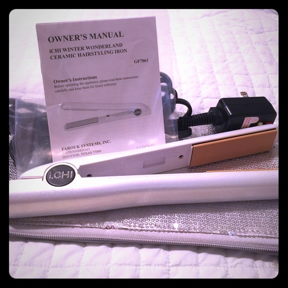 IChI winter wonderland ceramic flat iron GF7061