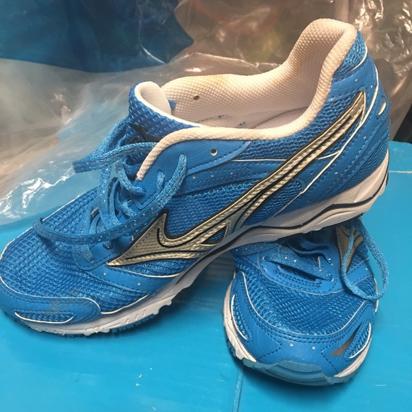 Mizuno running shoes