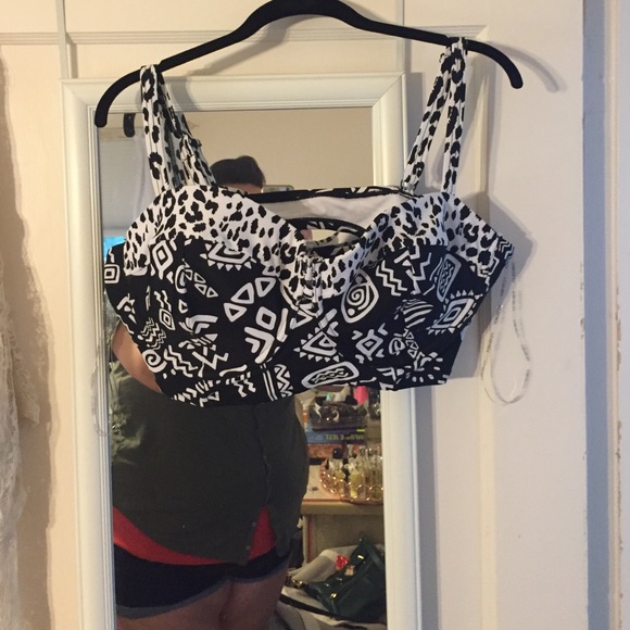 F21+ Bikini Top
