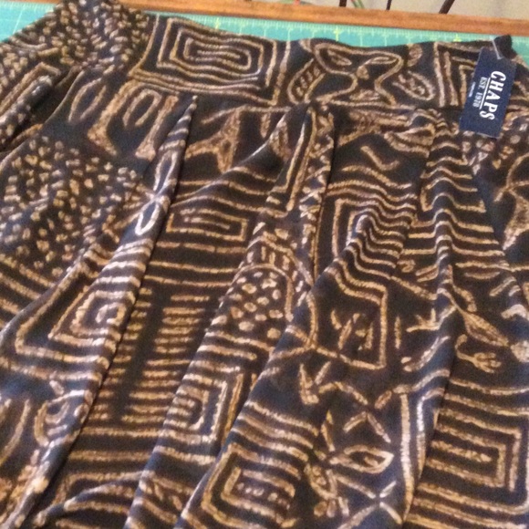 $6 skirt Chap